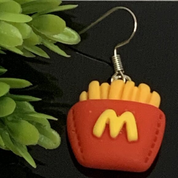 French Fry Earrings, Gift Idea, Funny Food Earring, Fry Earrings, Silly Earrings - Picture 1 of 4
